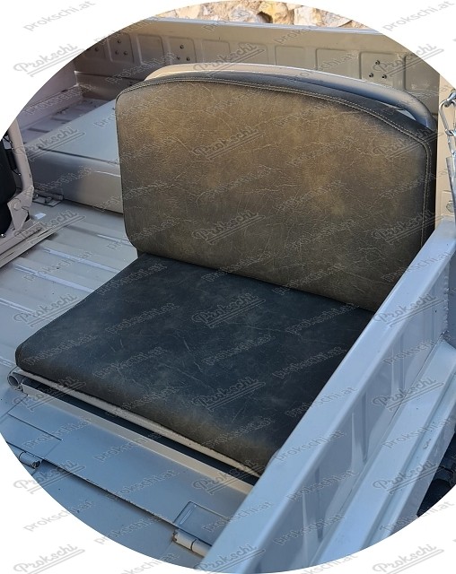Haflinger upholstery for the rear seat, oxford army green